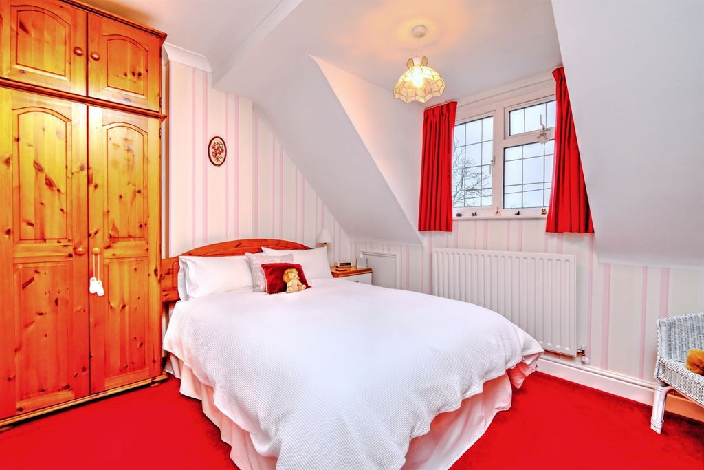 Additional image 12 of 3 bed detached house for saleGlenfield Close, Winterslow, Salisbury SP5