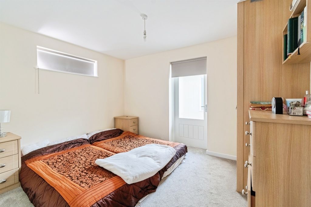 Additional image 8 of 3 bed detached bungalow for saleConway Road, Chippenham SN14