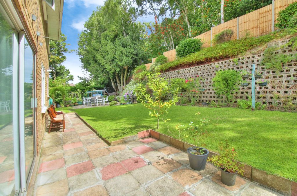Additional image 18 of 4 bed detached house for saleBeech Glen, Bracknell RG12