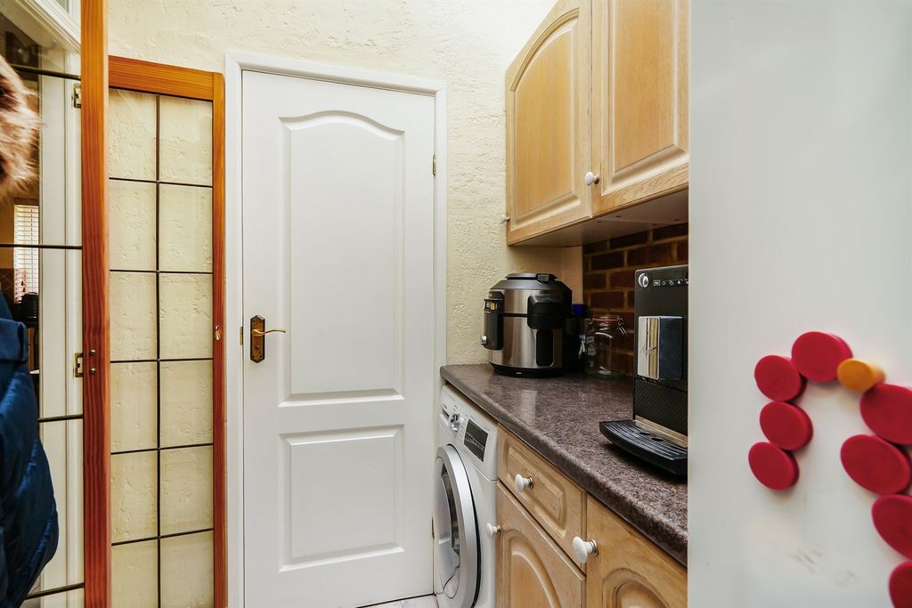 Additional image 7 of 4 bed terraced house for saleKent Road, Swindon SN1