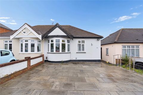 Ascot Gardens, Hornchurch RM12