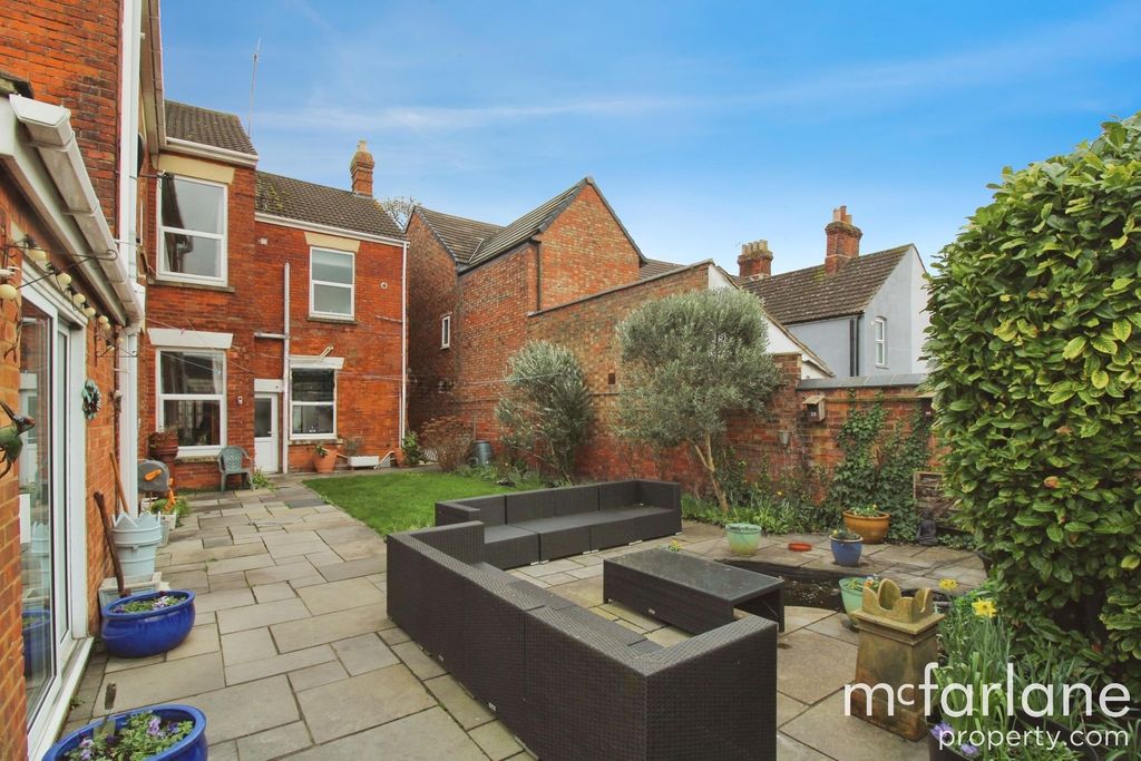 Additional image 26 of 5 bed detached house for salePark Lane, Swindon SN1