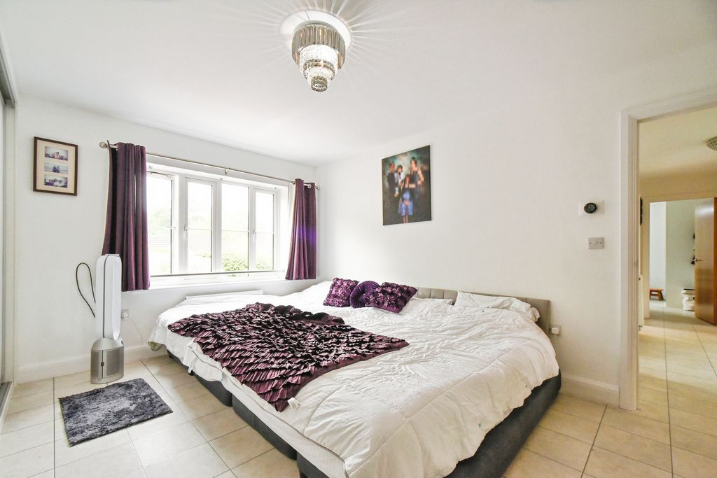 Additional image 12 of 6 bed detached house for saleAdams Meadow - Wanborough, Swindon SN4