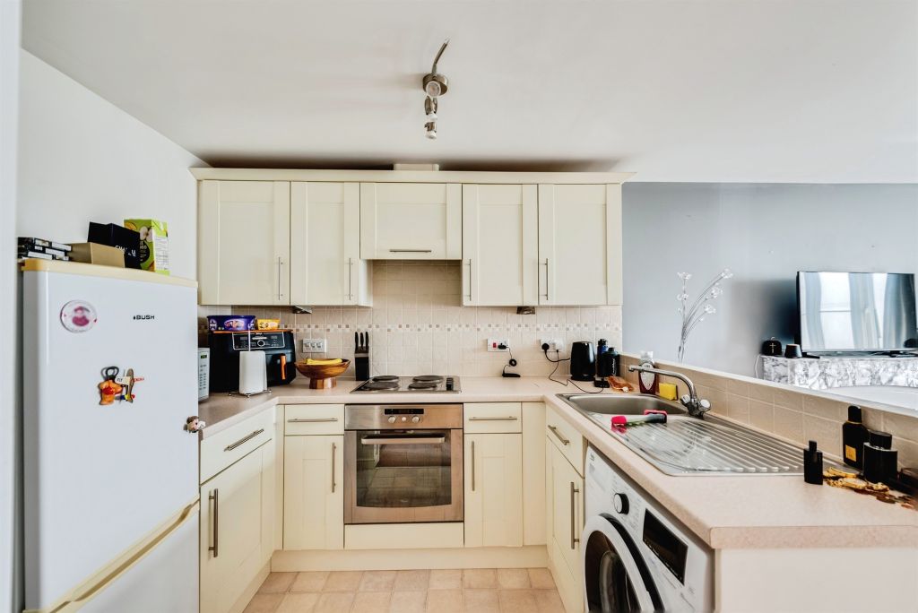 Additional image 2 of 1 bed maisonette for saleHavisham Drive, Swindon SN25
