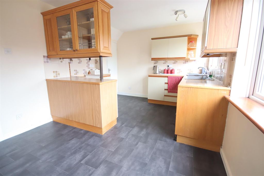 Additional image 4 of 3 bed end terrace house for saleStonelea Close, Chippenham SN14
