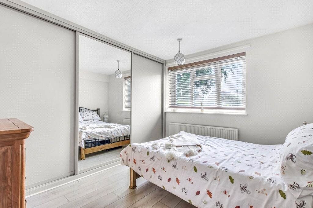 1 bed flat for saleStuart House, Windlesham Road, Bracknell RG42 photo 4