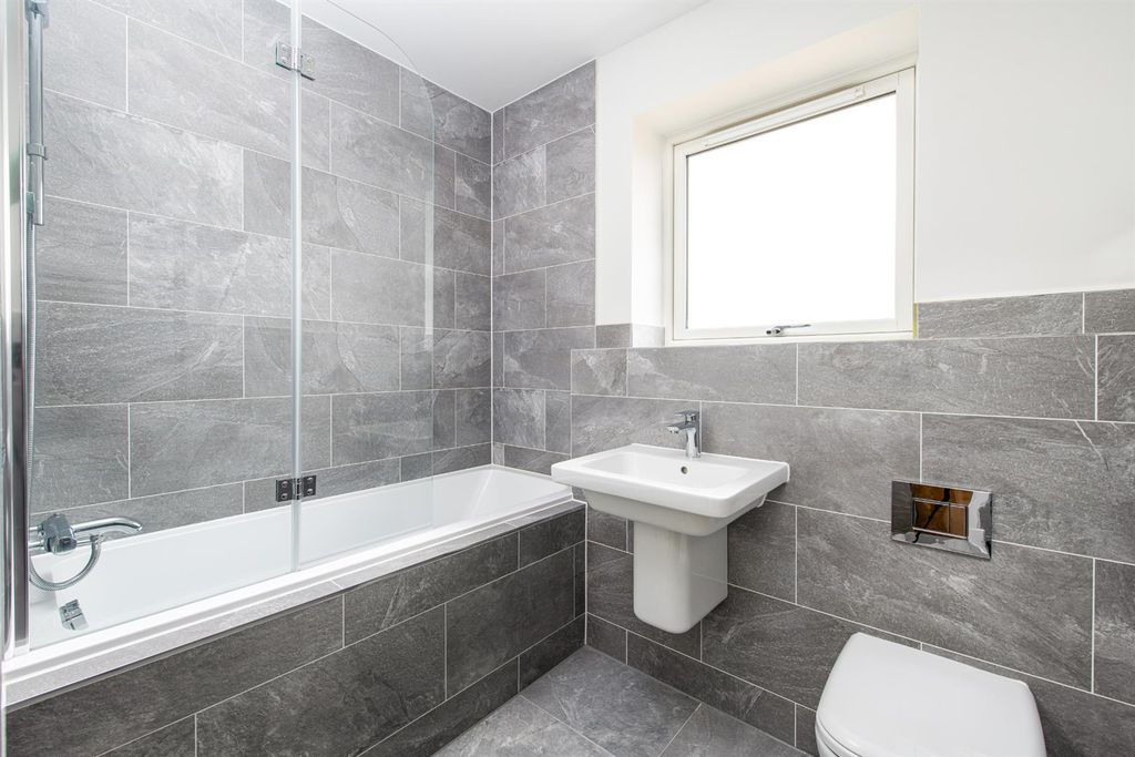 Additional image 13 of 4 bed semi-detached house for salePolebarn Road, Trowbridge BA14