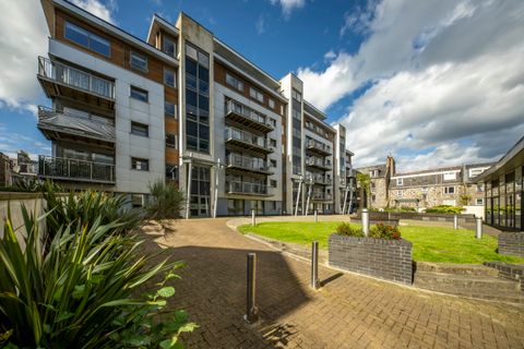 Charlotte Street, City Centre, Aberdeen AB25