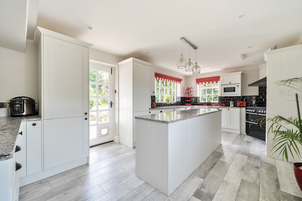 Additional image 3 of 4 bed cottage for saleIdmiston, Salisbury SP4