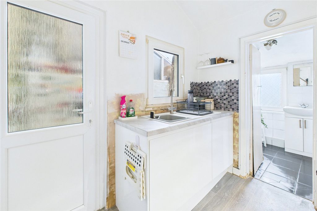 Additional image 8 of 2 bed terraced house for saleEdinburgh Street, Gorse Hill, Swindon SN2