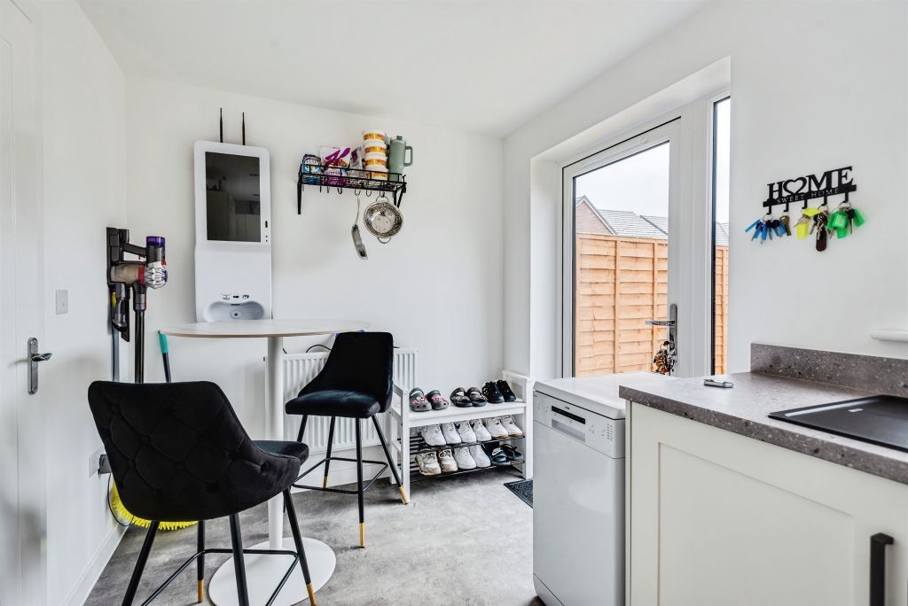 Additional image 12 of 3 bed semi-detached house for saleGrayling Avenue, Swindon SN3