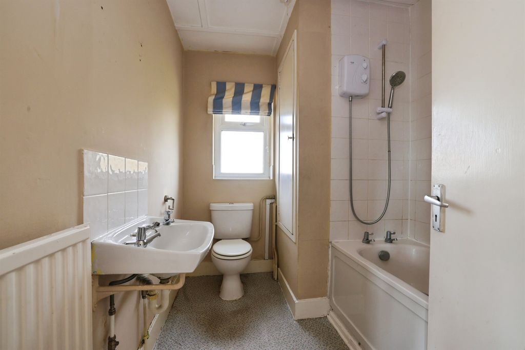 Additional image 12 of 3 bed semi-detached house for saleNursteed Road, Devizes SN10