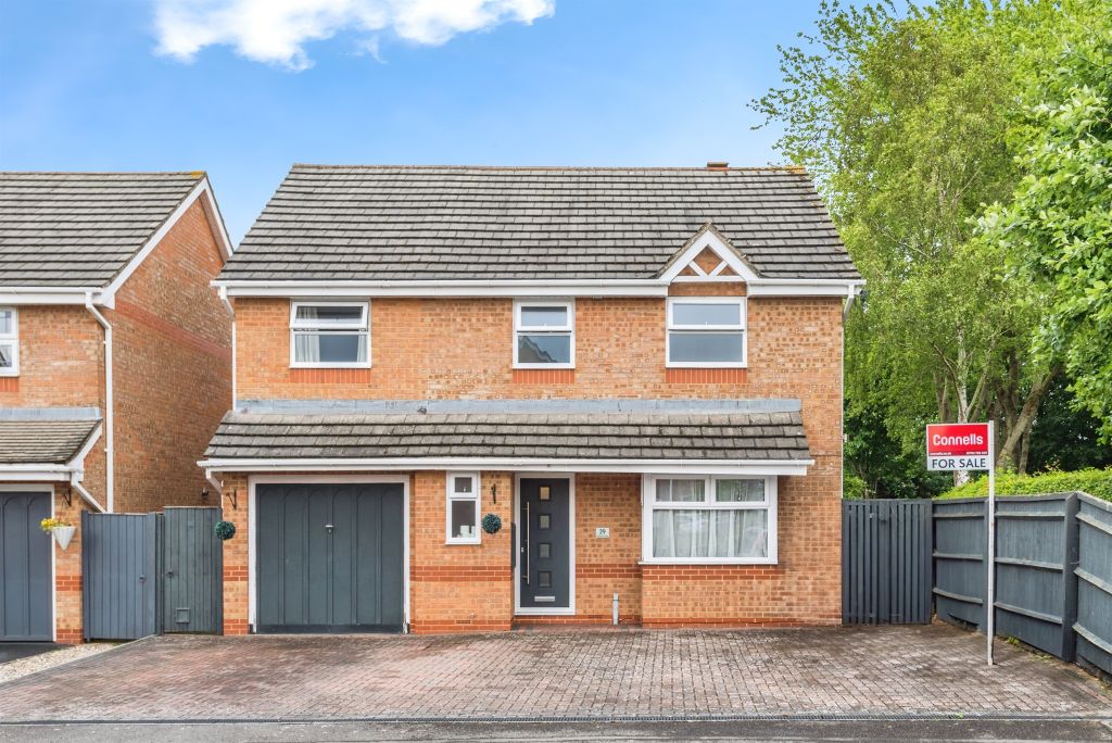 4 bed detached house for saleHatherall Close, Stratton St. Margaret, Swindon SN3