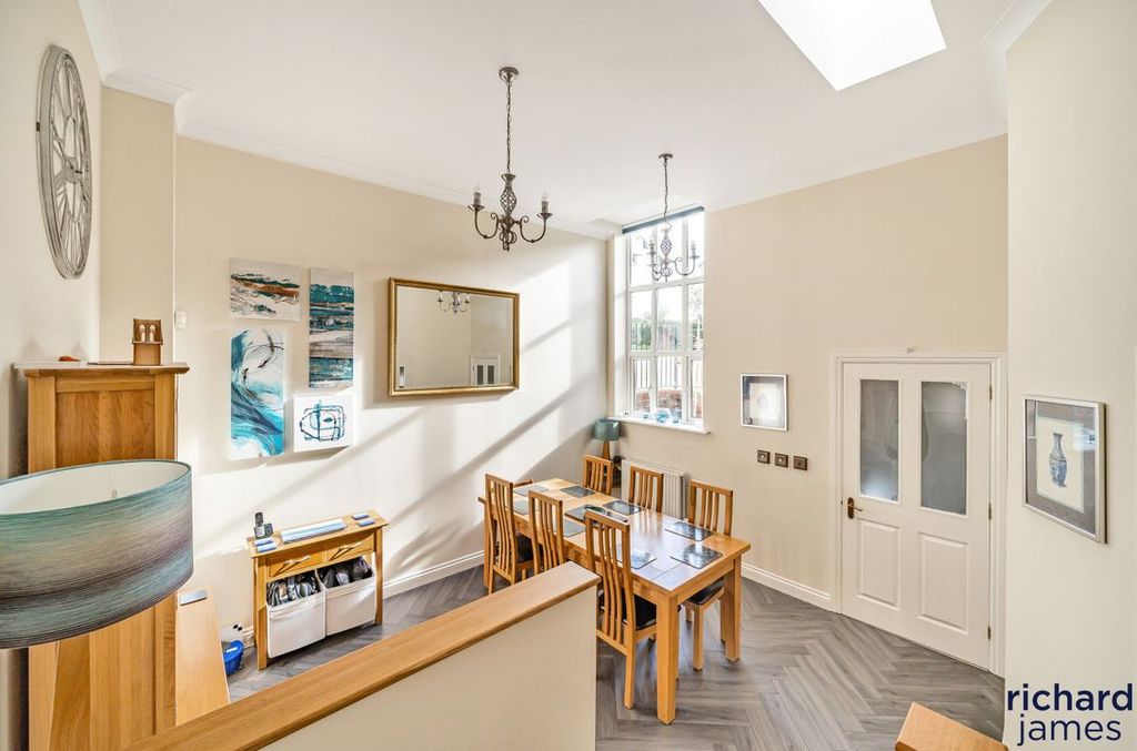 Additional image 4 of 5 bed detached house for saleOkus Road, Swindon SN1