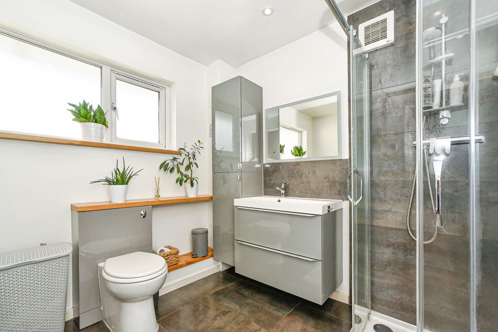 Additional image 10 of 3 bed semi-detached house for saleBarrington Close - Liden, Swindon SN3