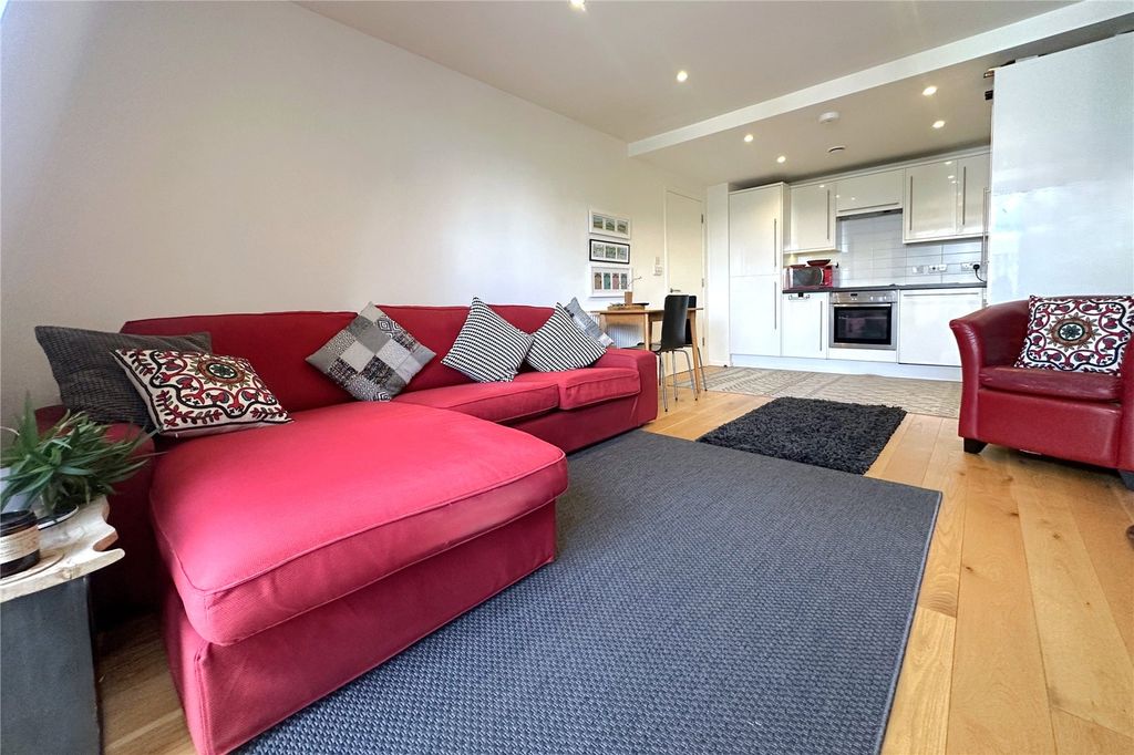 Additional image 5 of 2 bed flat for saleFrimley Road, Camberley, Surrey GU15