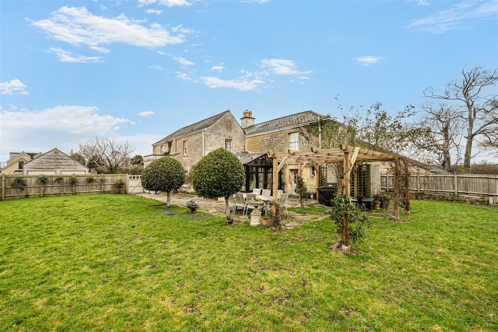 5 bed detached house for saleMaxcroft Lane, Hilperton Marsh, Trowbridge BA14