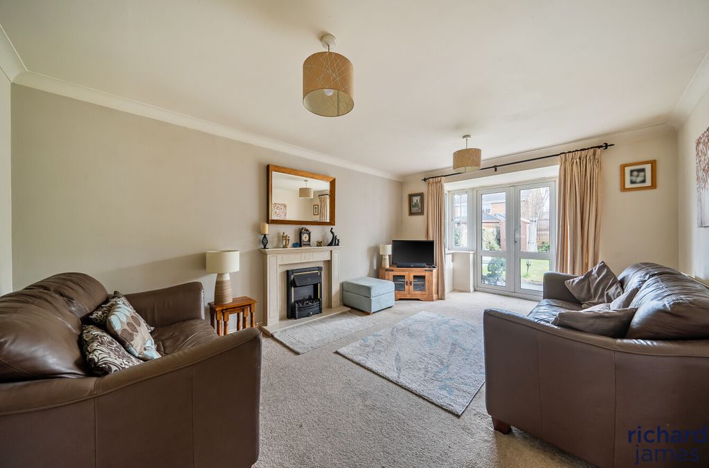Additional image 2 of 4 bed detached house for saleDartmoor Close, Rushey Platt, Swindon SN5