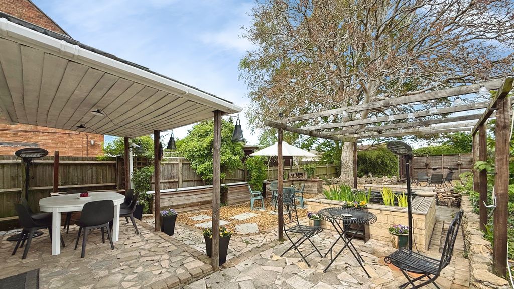 Additional image 2 of 3 bed detached house for saleOldfield Park, Westbury BA13