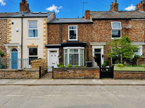 Brownlow Street, York YO31