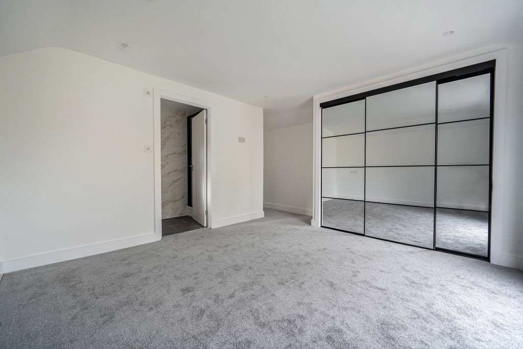 Additional image 9 of 4 bed semi-detached house for saleHigh Street, Wanborough, Wiltshire SN4