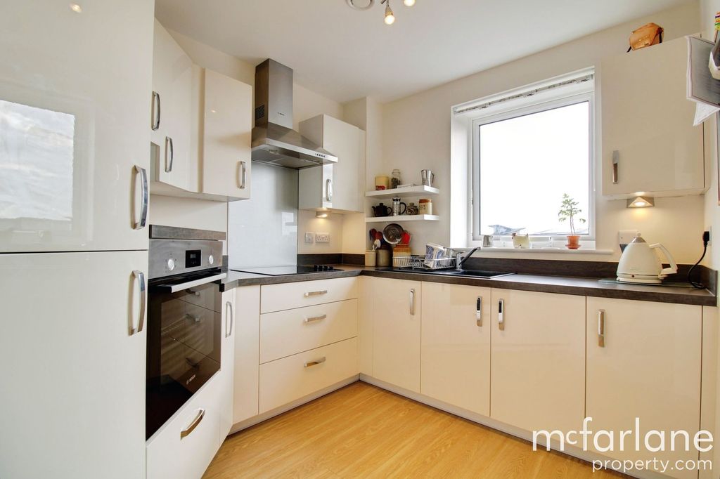 Additional image 3 of 1 bed flat for saleLowry Way, Swindon SN3
