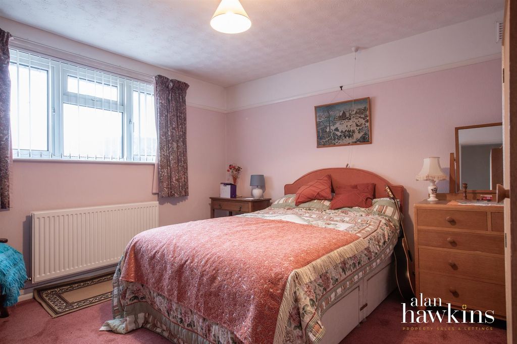 Additional image 12 of 3 bed detached bungalow for saleLongleaze, Royal Wootton Bassett SN4