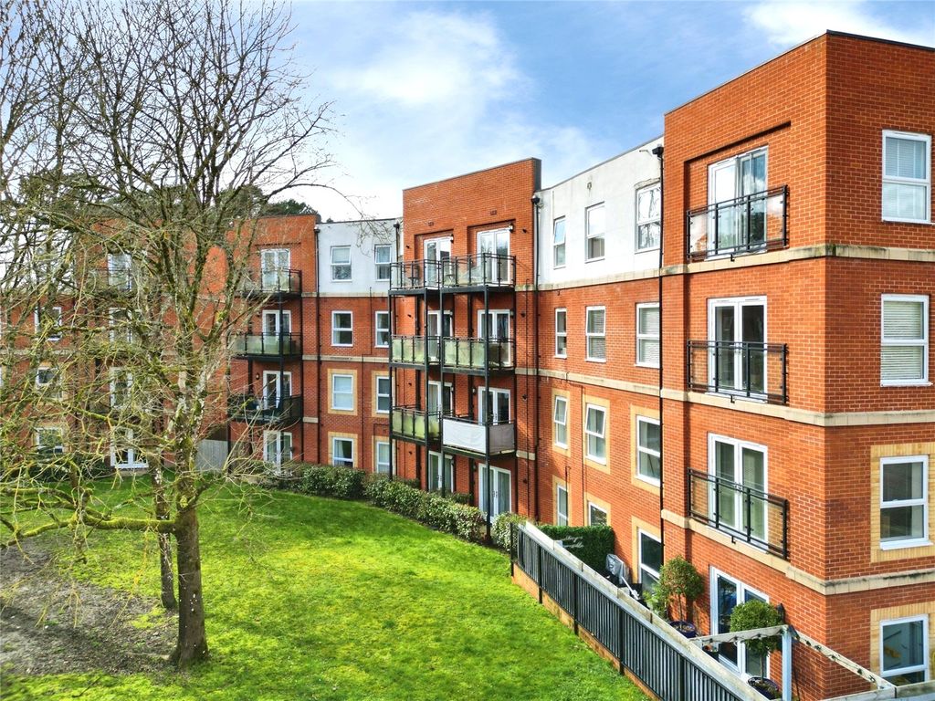 Additional image 14 of 1 bed flat for saleEdrich Grange, Crowthorne, Berkshire RG45