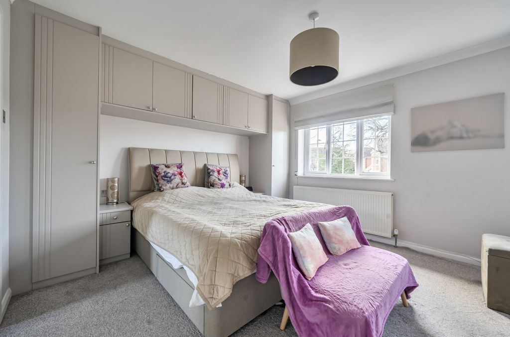 Additional image 8 of 4 bed detached house for saleJigs Lane South, Warfield, Bracknell RG42