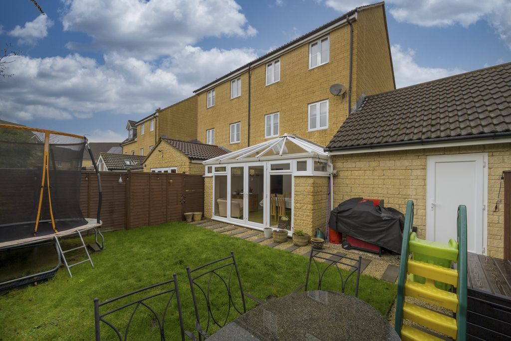 Additional image 14 of 4 bed semi-detached house for saleAvenue De Gien, Malmesbury, Wiltshire SN16