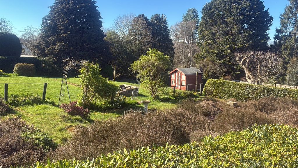 Additional image 15 of 4 bed detached bungalow for saleOakleigh Drive, Landford, Salisbury SP5