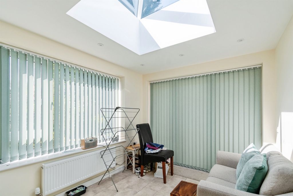 Additional image 5 of 3 bed detached bungalow for saleConway Road, Chippenham SN14