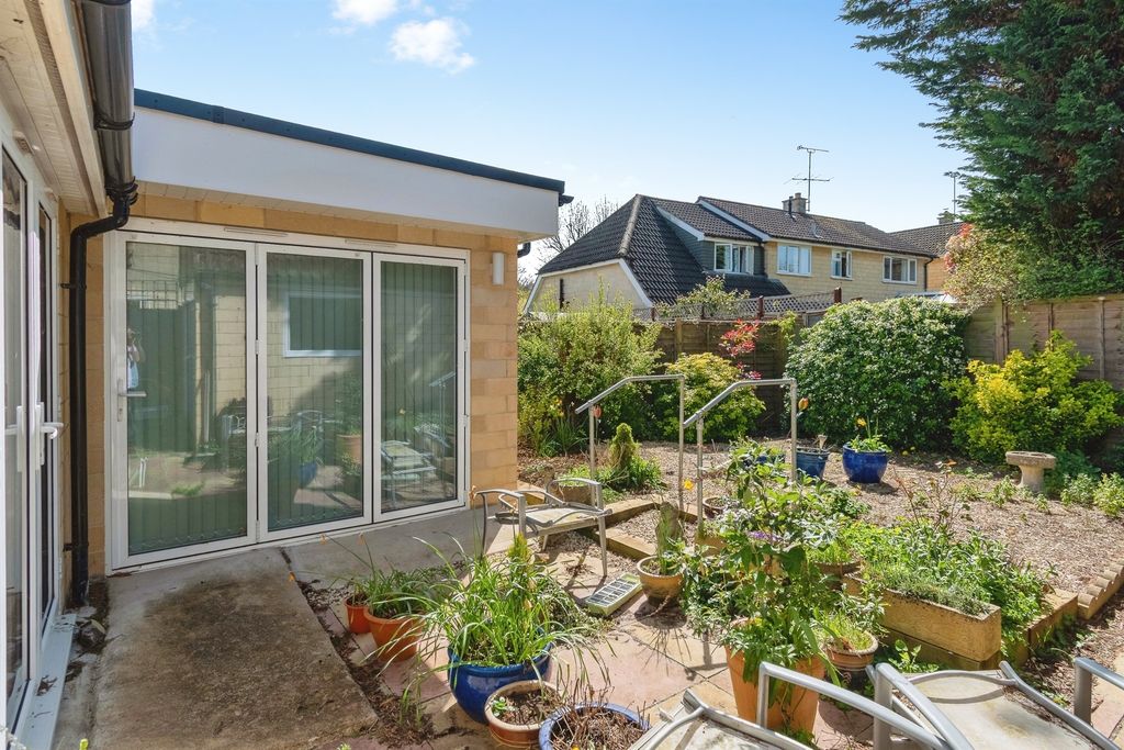 Additional image 11 of 3 bed detached bungalow for saleConway Road, Chippenham SN14