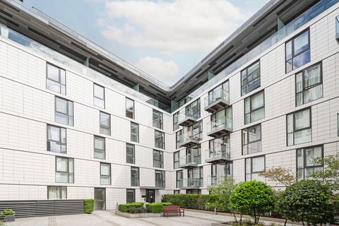 Christopher Court, Leman Street, Aldgate, London E1