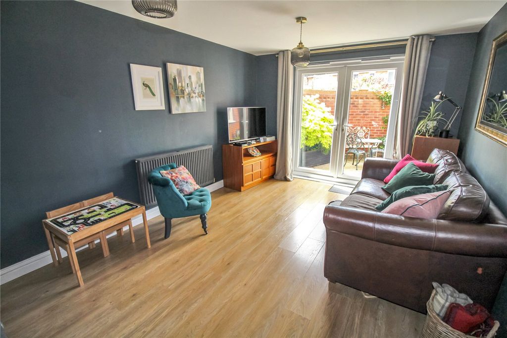 Additional image 6 of 2 bed maisonette for saleStackpole Crescent, Redhouse, Swindon, Wiltshire SN25