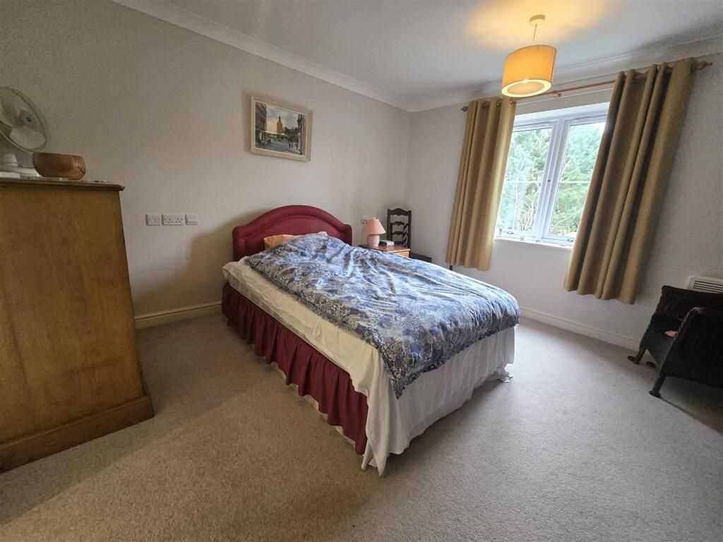 Additional image 7 of 2 bed property for saleMalmesbury Road, Chippenham SN15