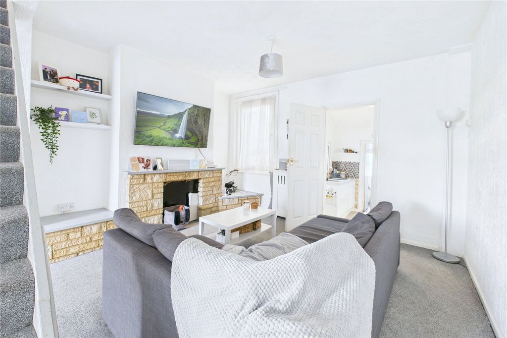 Additional image 2 of 2 bed terraced house for saleEdinburgh Street, Gorse Hill, Swindon SN2