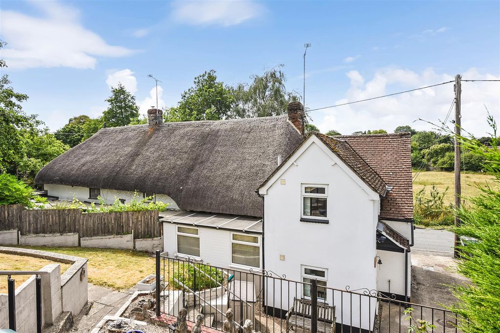 2 bed cottage for saleLudgershall Road, Collingbourne Ducis, Marlborough SN8