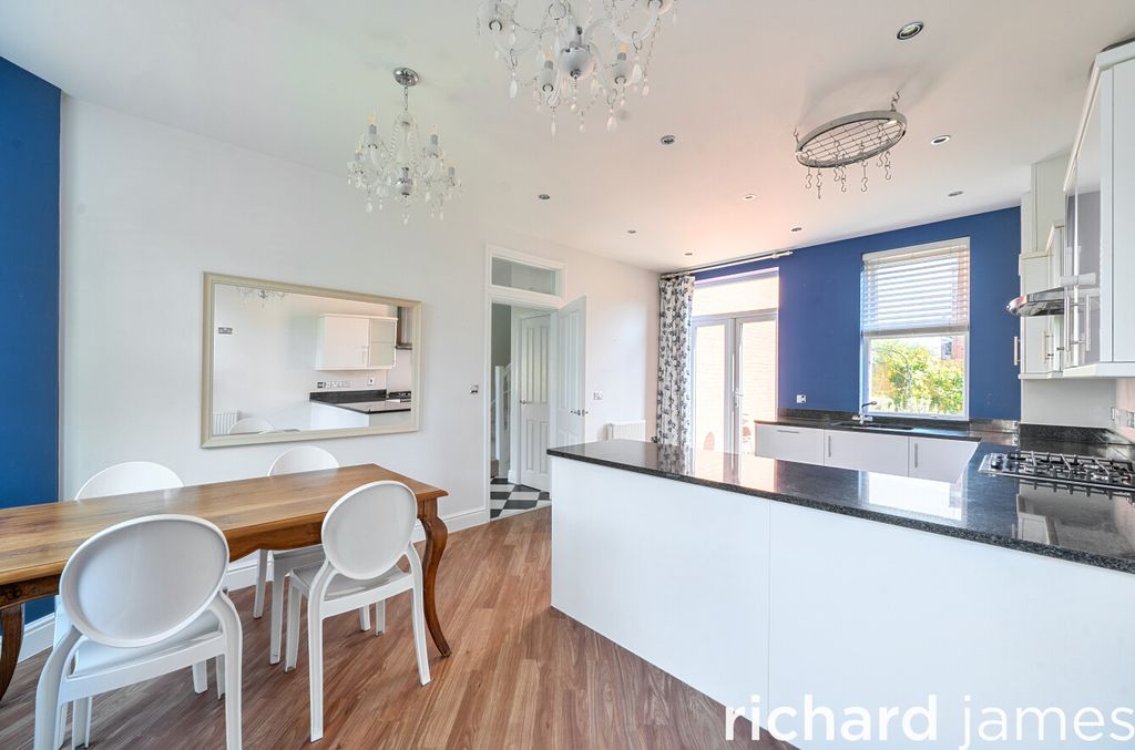 Additional image 10 of 3 bed terraced house for saleSt James Terrace, Old Town, Swindon SN1