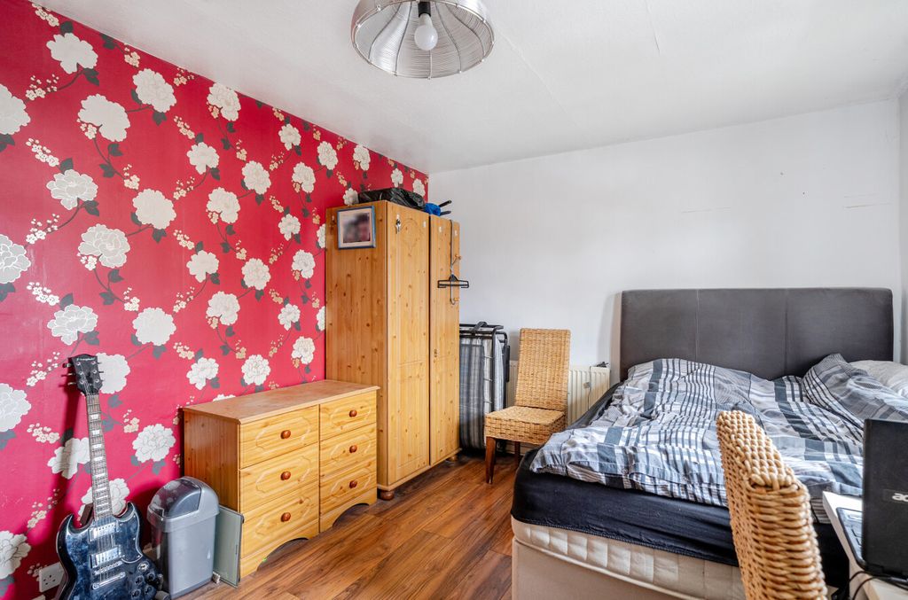 Additional image 11 of 3 bed terraced house for saleSouth Lynn Crescent, Bracknell, Berkshire RG12