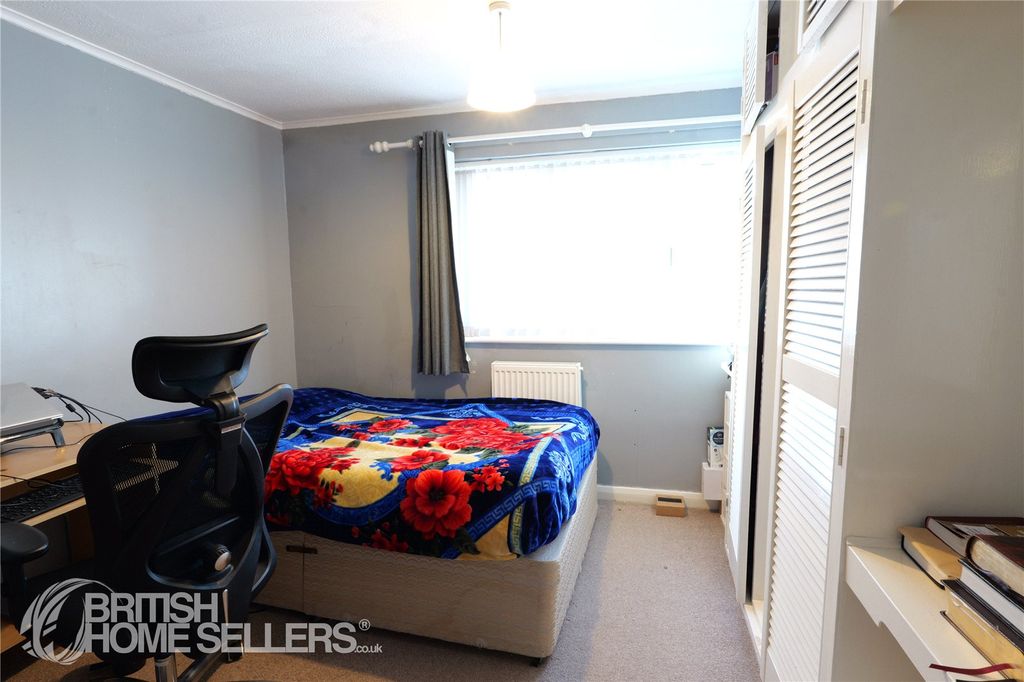 Additional image 6 of 3 bed semi-detached house for saleHewitt Close, Swindon, Wiltshire SN3