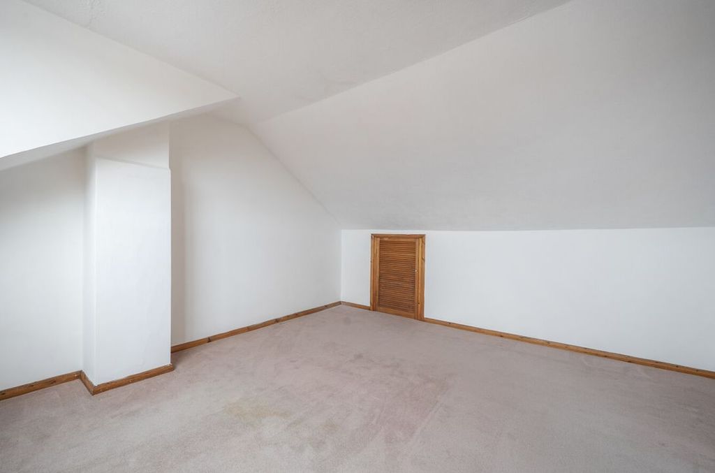Additional image 9 of 4 bed semi-detached house for saleMedina Way, Stratton St Margaret, Swindon SN2