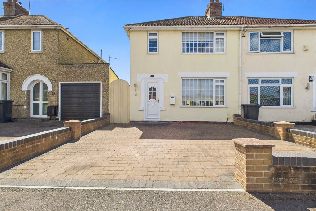 3 bed semi-detached house for saleMalvern Road, Gorse Hill, Swindon SN2