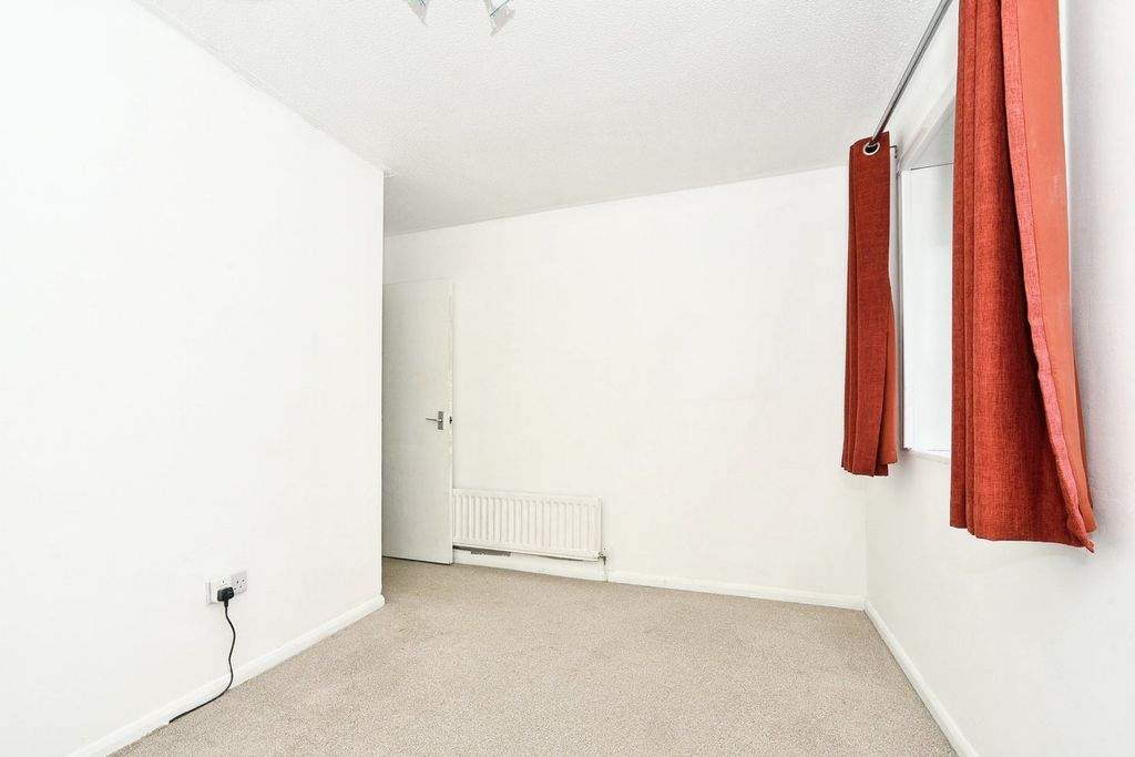Additional image 10 of 2 bed terraced house for saleWorsley Road, Freshbrook, Swindon SN5