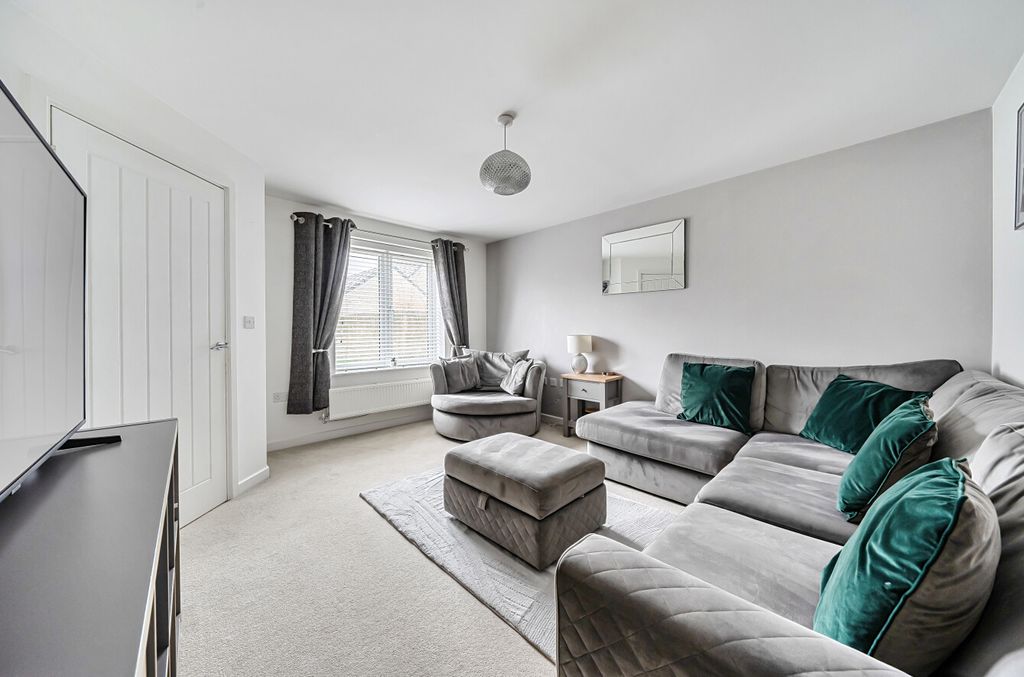 Additional image 2 of 3 bed detached house for saleHill View, Ridgeway Farm, Swindon SN5