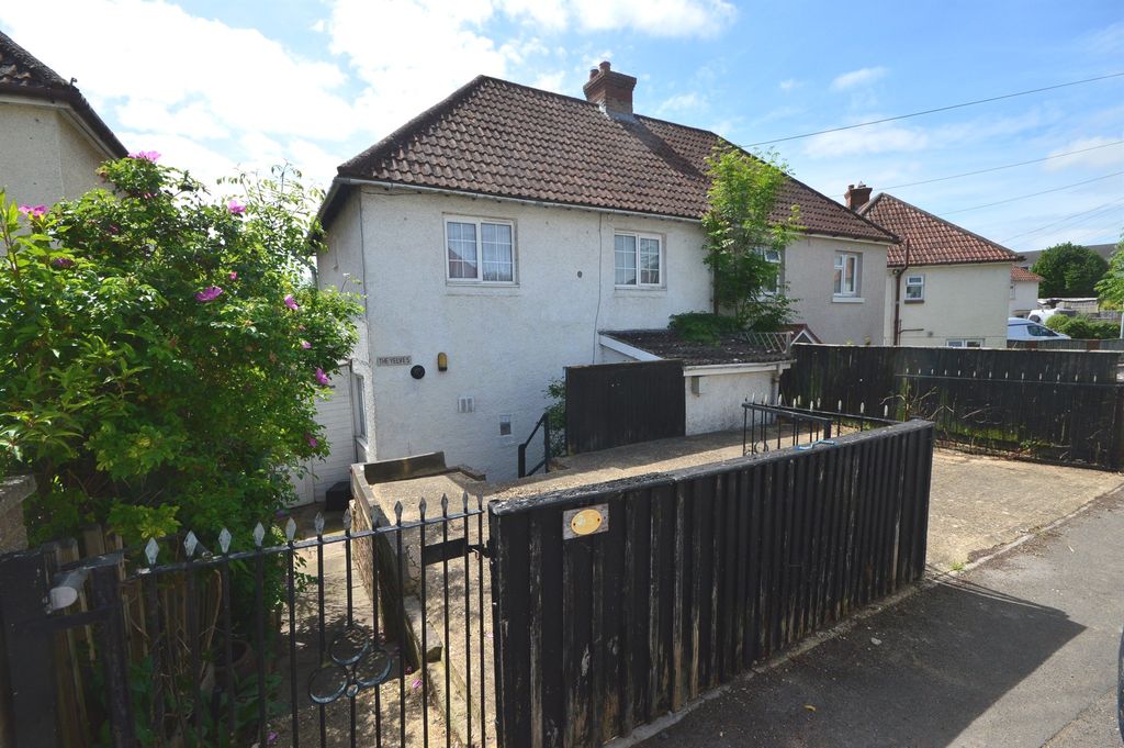 3 bed semi-detached house for saleFairfield Road, Salisbury SP1