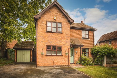 Bishops Drive, Oakwood, Derby DE21