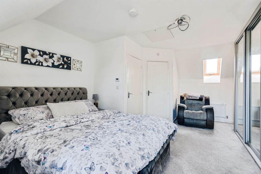 Additional image 9 of 4 bed semi-detached house for saleBrickworth Place, Swindon SN3