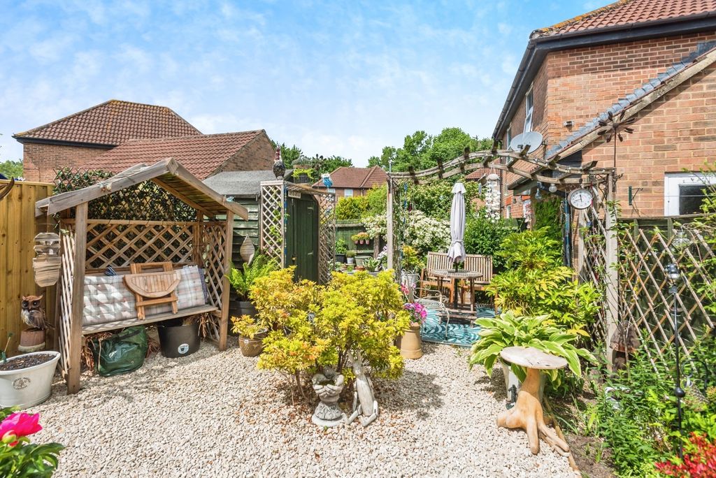Additional image 11 of 2 bed terraced house for salePasture Close, Swindon, Wiltshire SN2