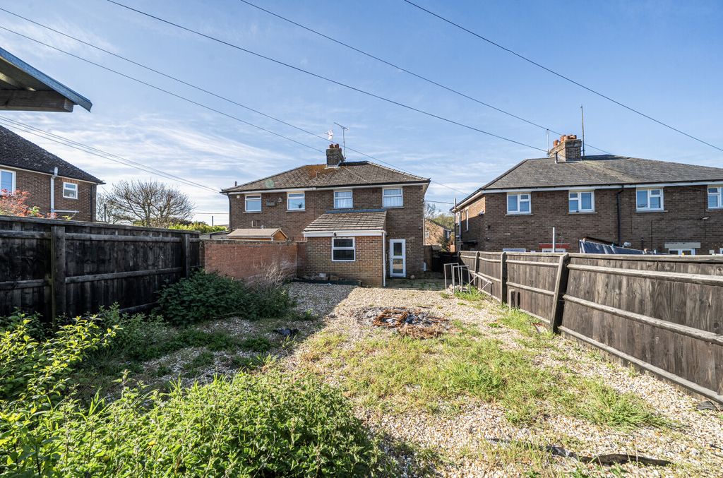 Additional image 11 of 3 bed semi-detached house for saleStation Road, Chiseldon, Swindon SN4